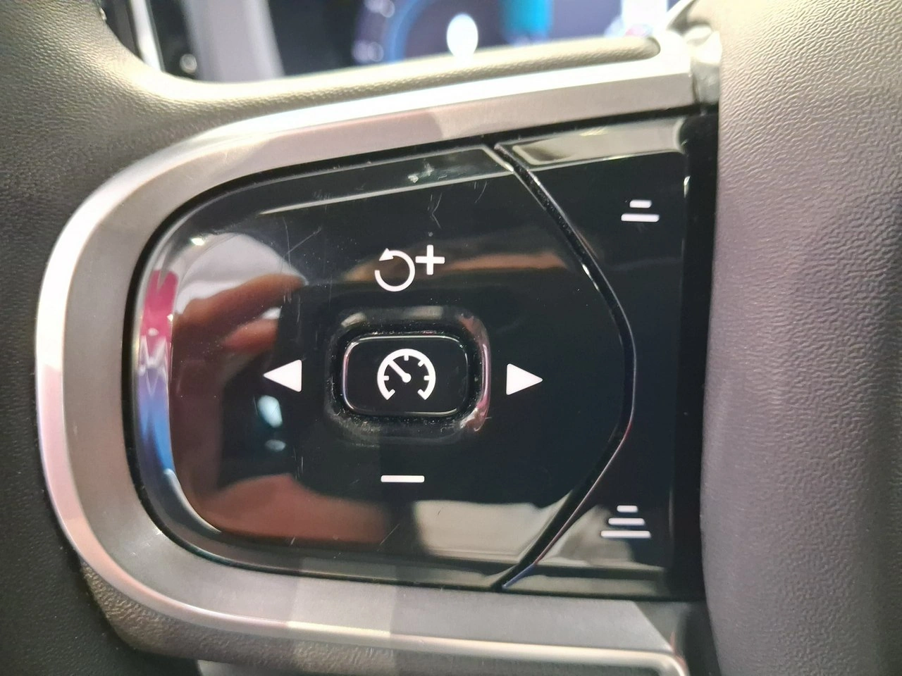 Volvo XC 60 - Zdjęcie 22