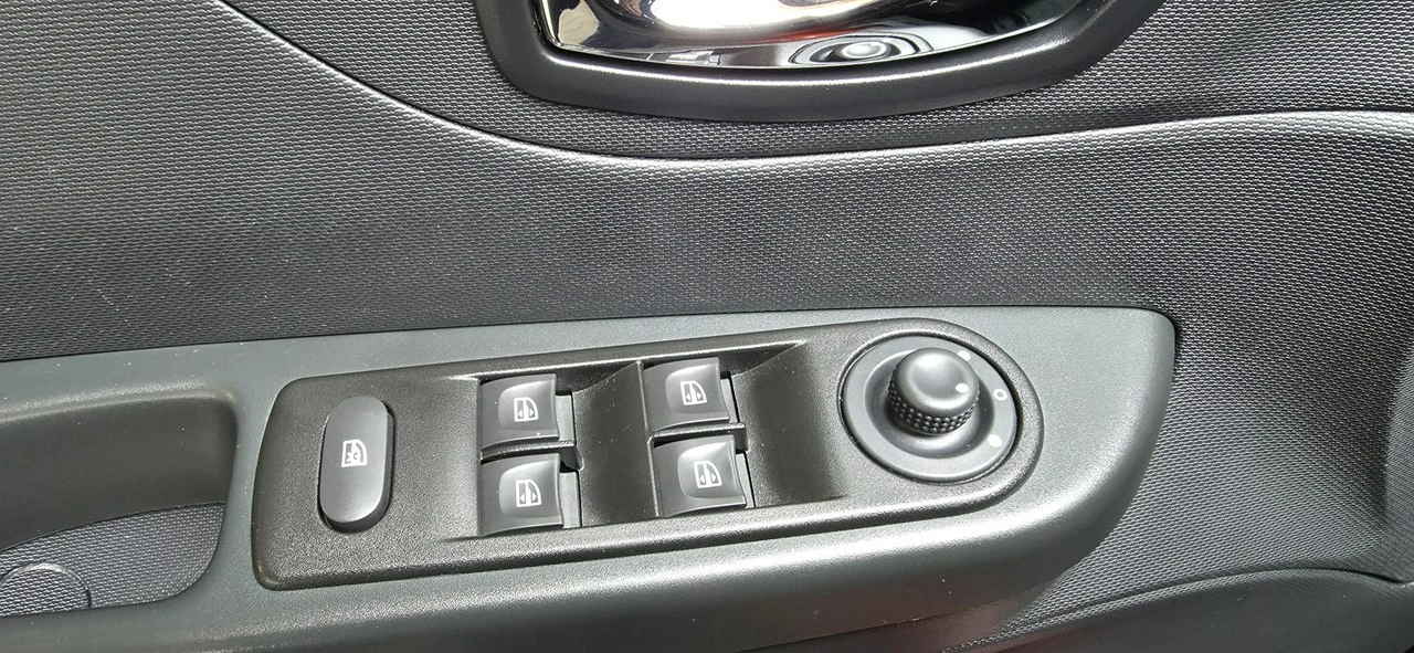 Renault Captur - Zdjęcie 16