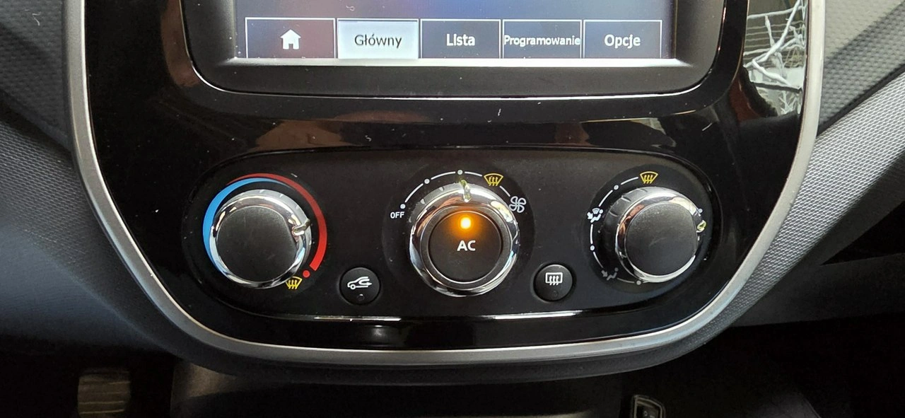 Renault Captur - Zdjęcie 22