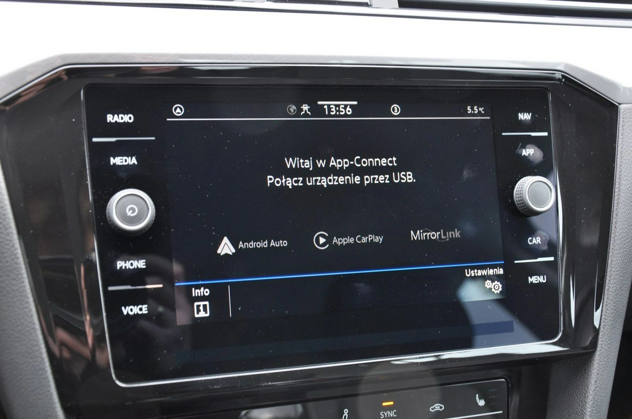 Volkswagen Passat - Zdjęcie 18