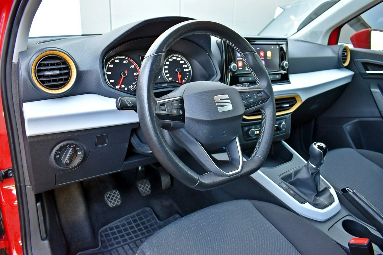 Seat Arona - Zdjęcie 9