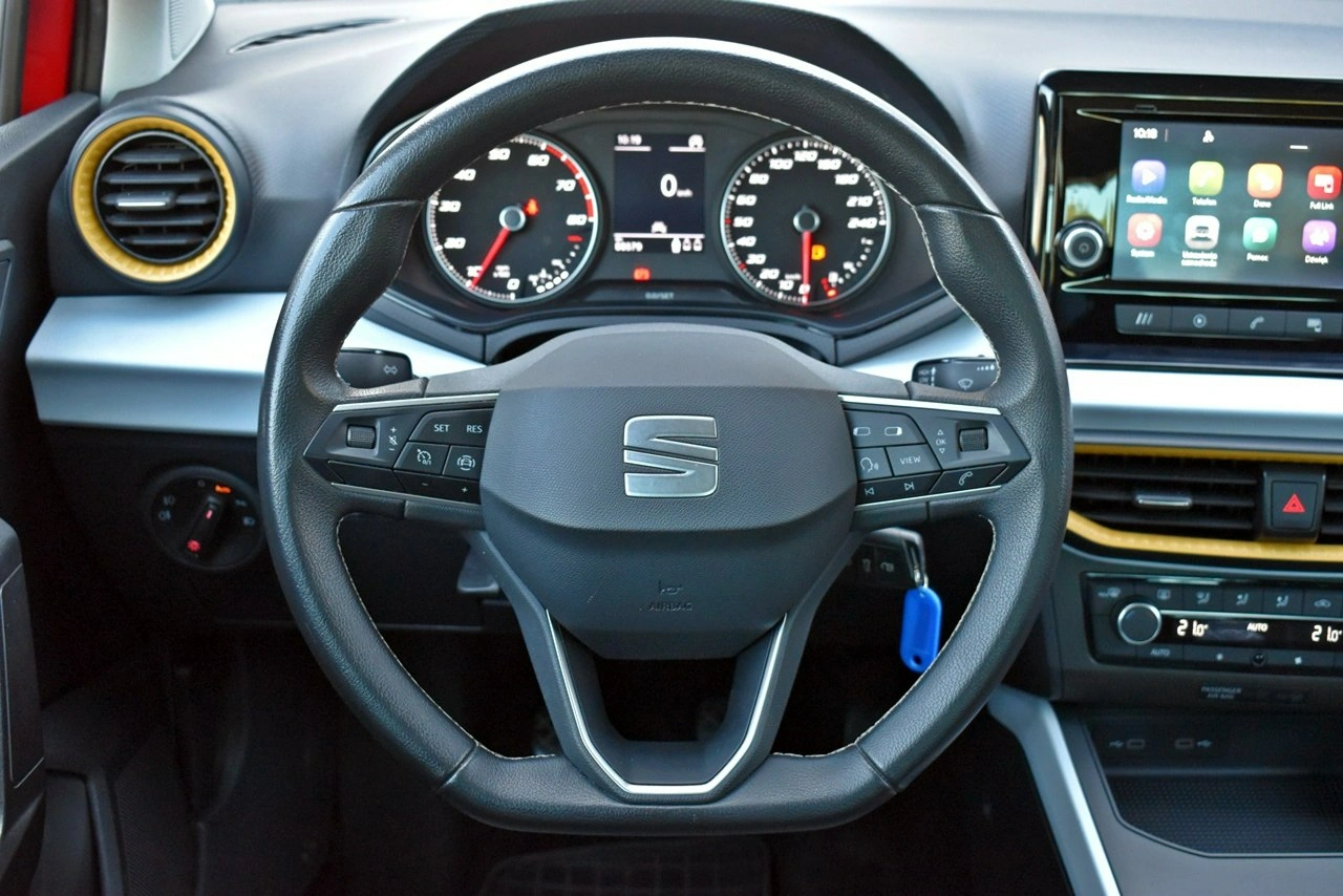 Seat Arona - Zdjęcie 14