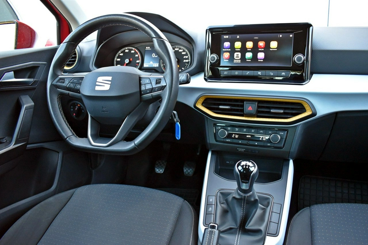 Seat Arona - Zdjęcie 16