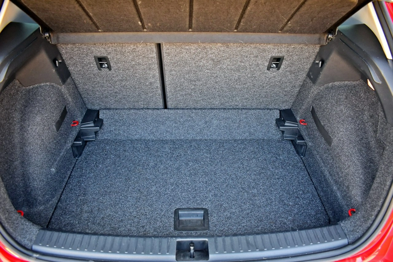 Seat Arona - Zdjęcie 23