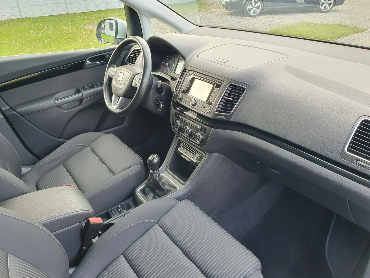 Seat Alhambra - Zdjęcie 23