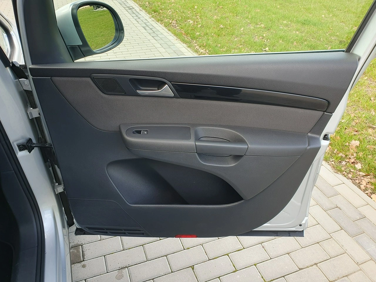 Seat Alhambra - Zdjęcie 25