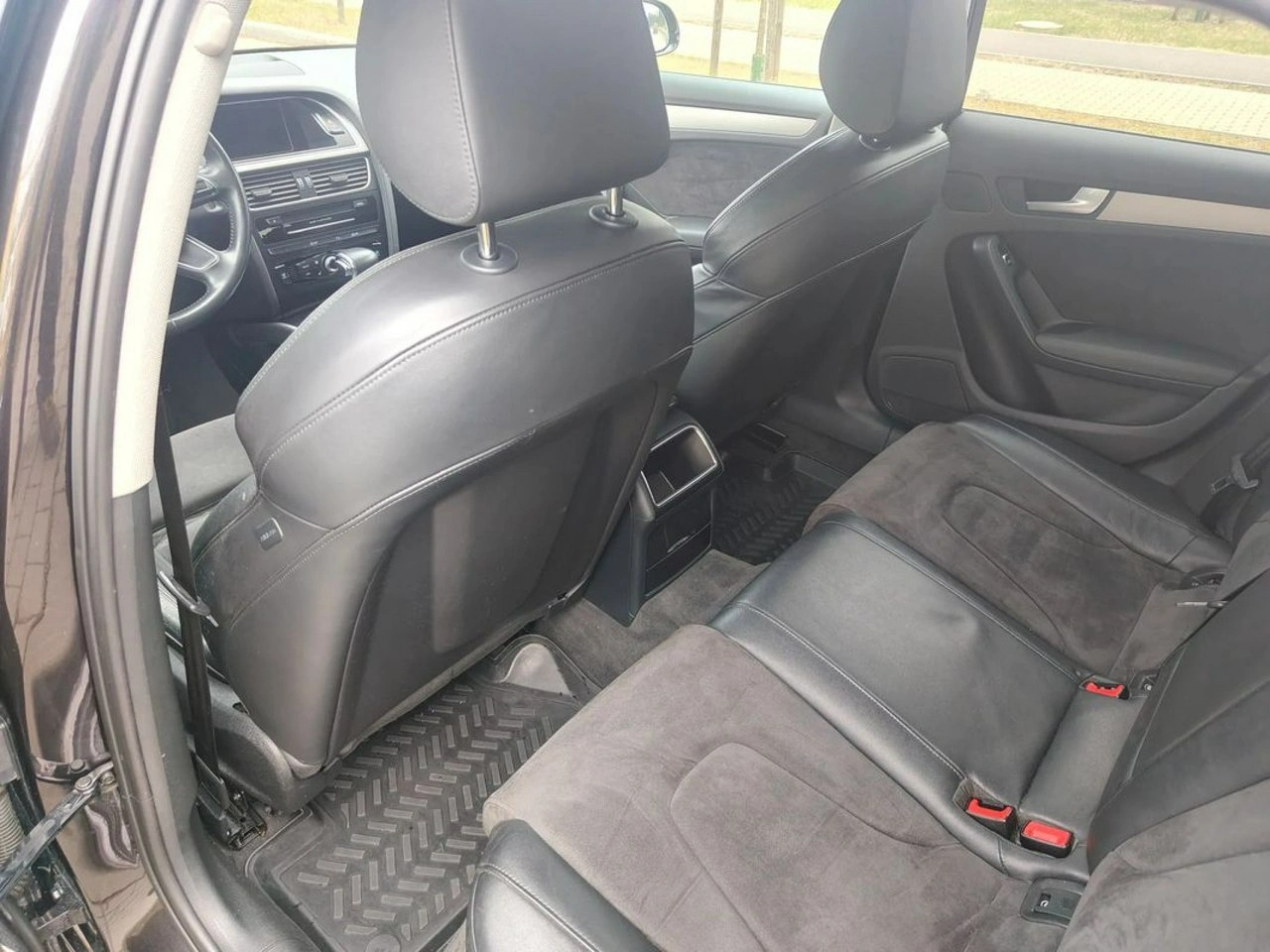 Audi A4 - Zdjęcie 21