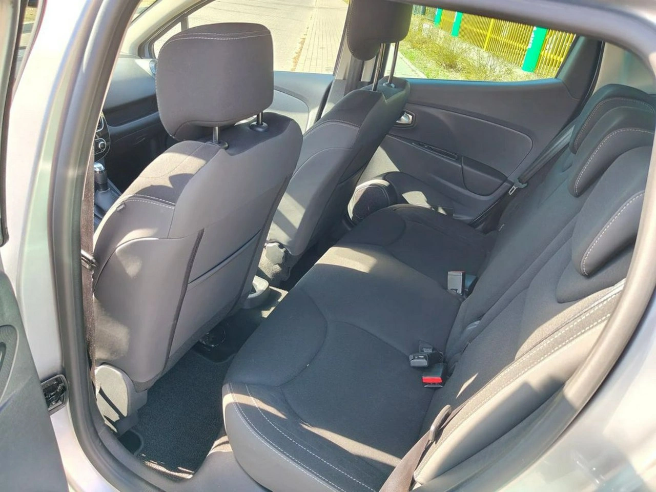 Renault Clio - Zdjęcie 23