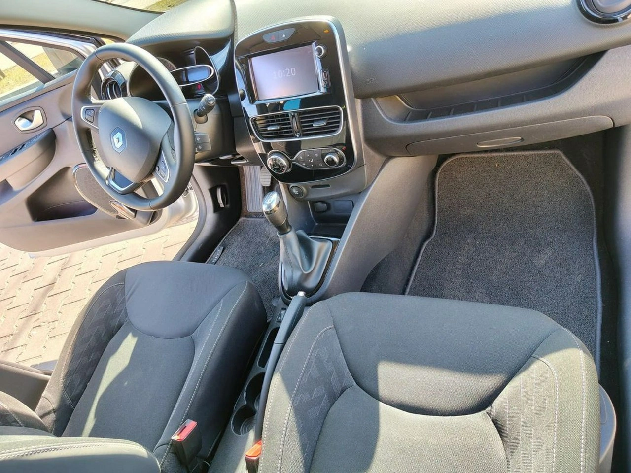 Renault Clio - Zdjęcie 26