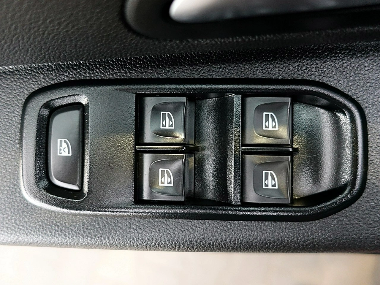 Dacia Duster - Zdjęcie 15