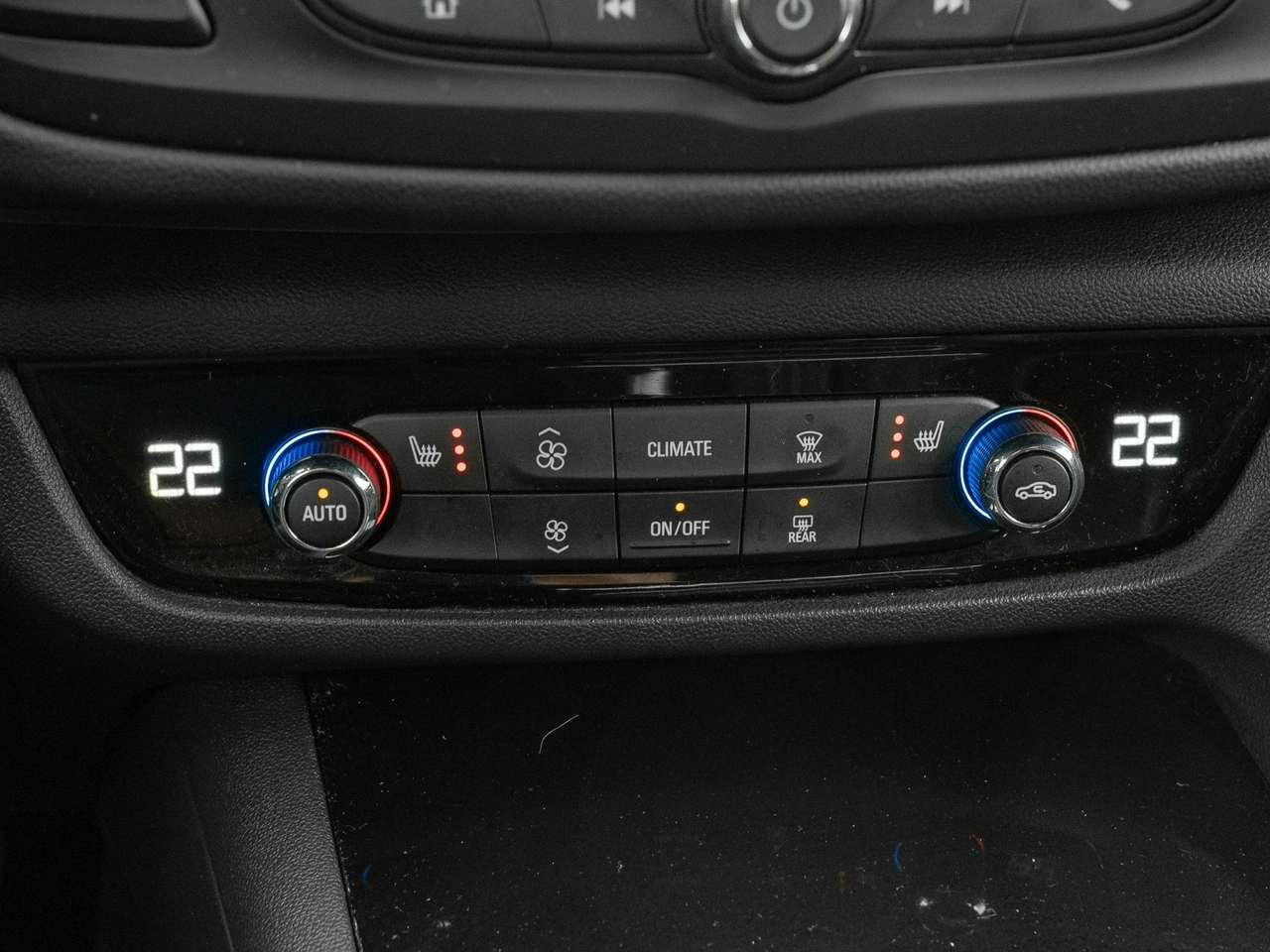 Opel Insignia - Zdjęcie 18