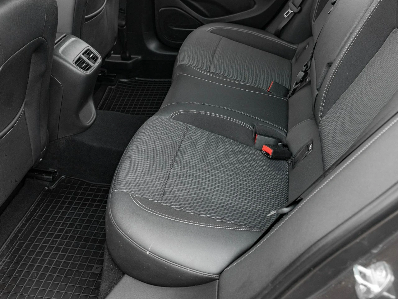 Opel Insignia - Zdjęcie 26