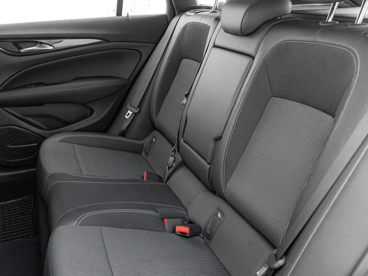 Opel Insignia - Zdjęcie 27