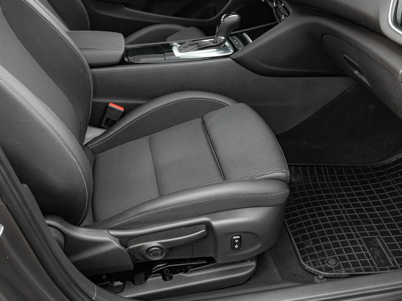 Opel Insignia - Zdjęcie 31