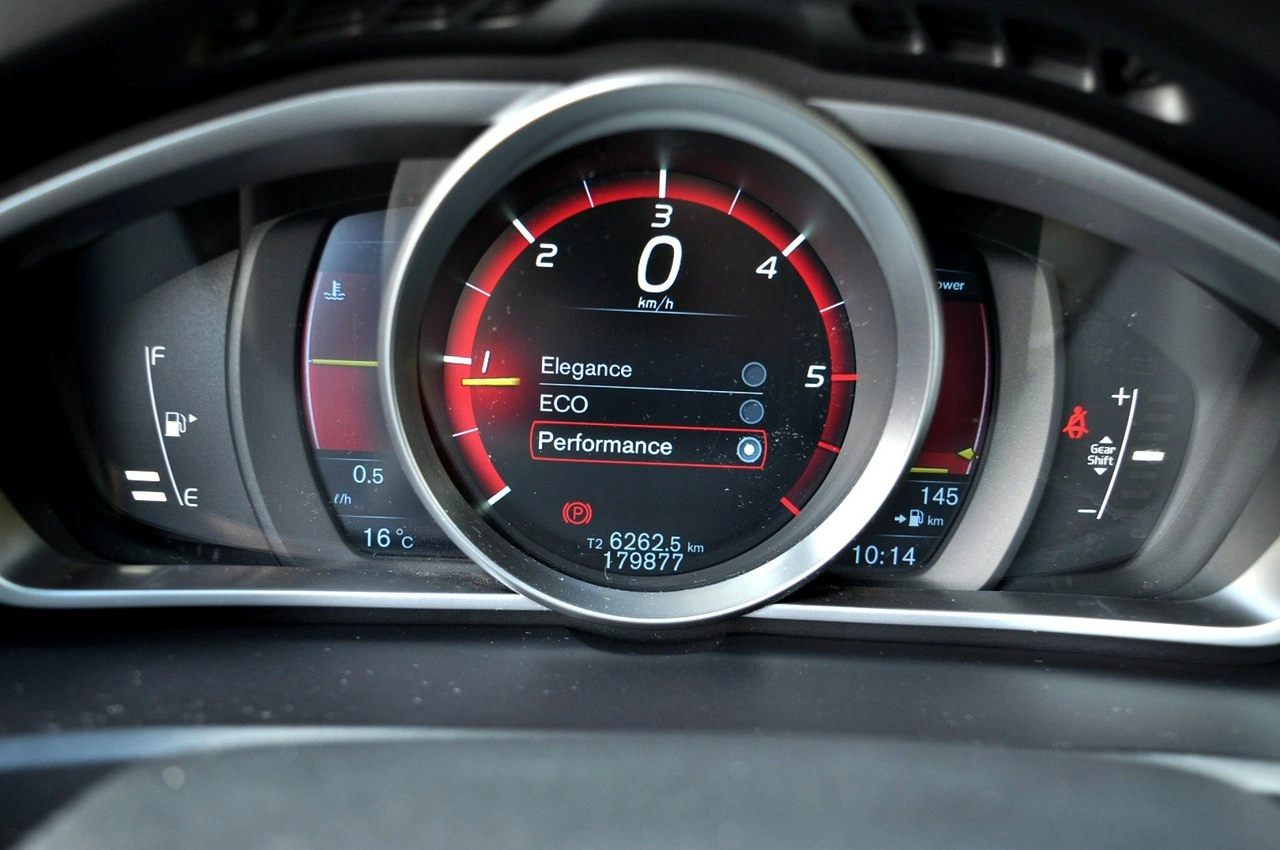 Volvo V40 Cross Country - Zdjęcie 20