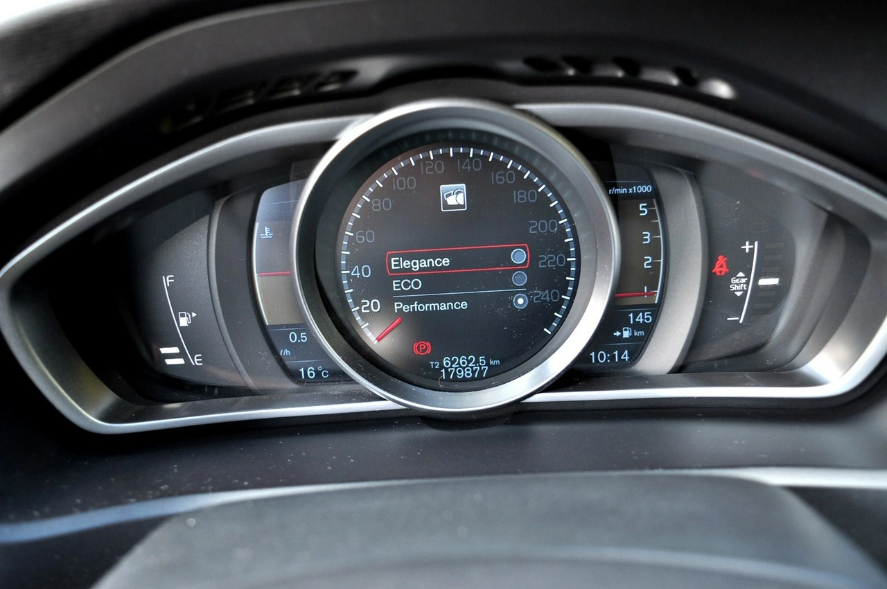 Volvo V40 Cross Country - Zdjęcie 22