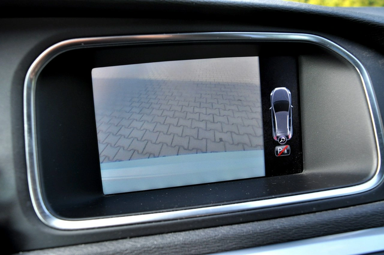 Volvo V40 Cross Country - Zdjęcie 25