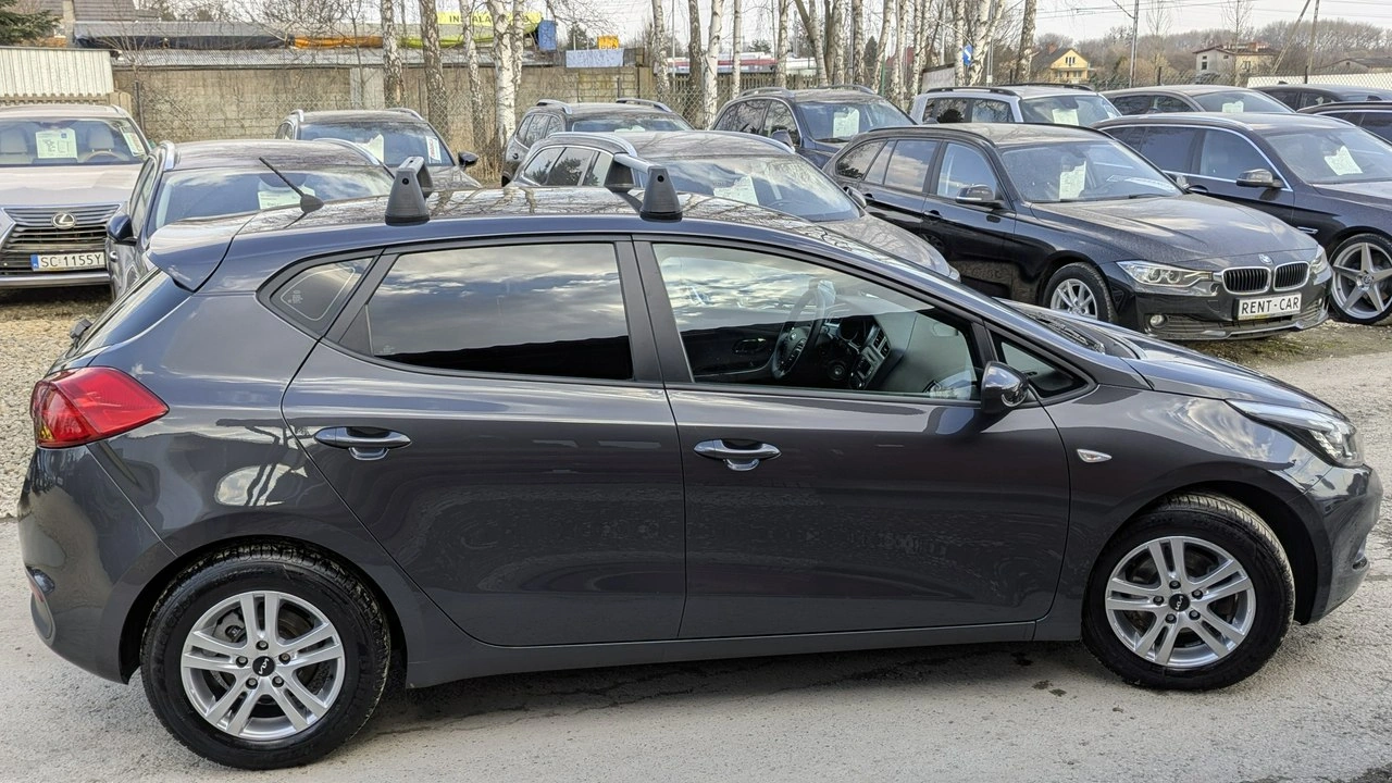 Kia Ceed - Zdjęcie 9