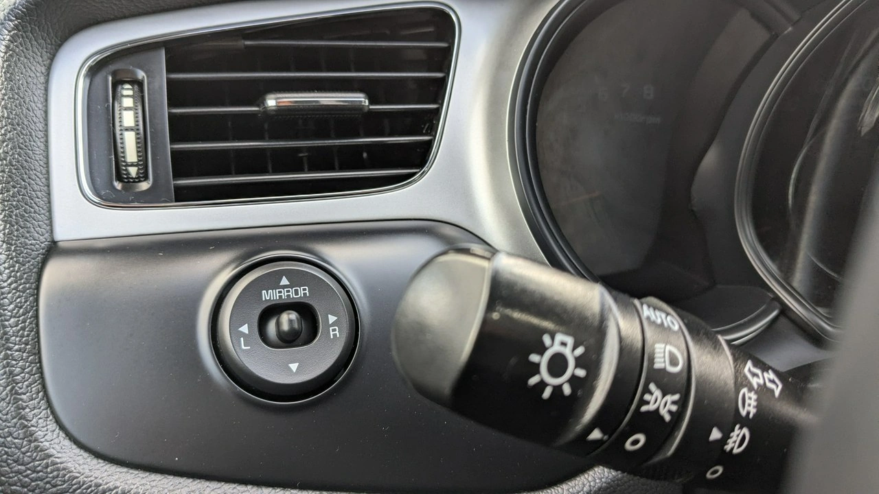 Kia Ceed - Zdjęcie 25