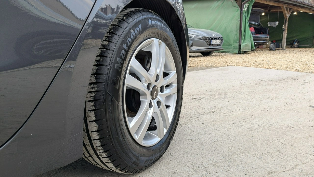 Kia Ceed - Zdjęcie 38