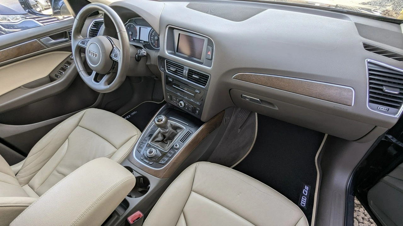 Audi Q5 - Zdjęcie 16