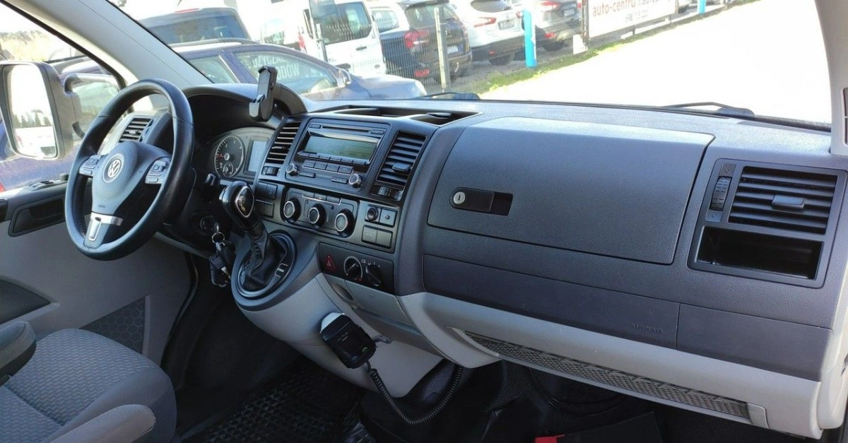 Volkswagen Transporter - Zdjęcie 9