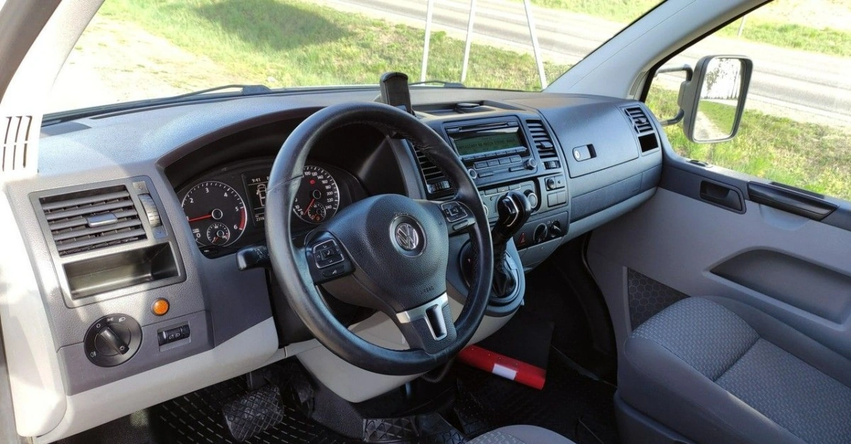 Volkswagen Transporter - Zdjęcie 23