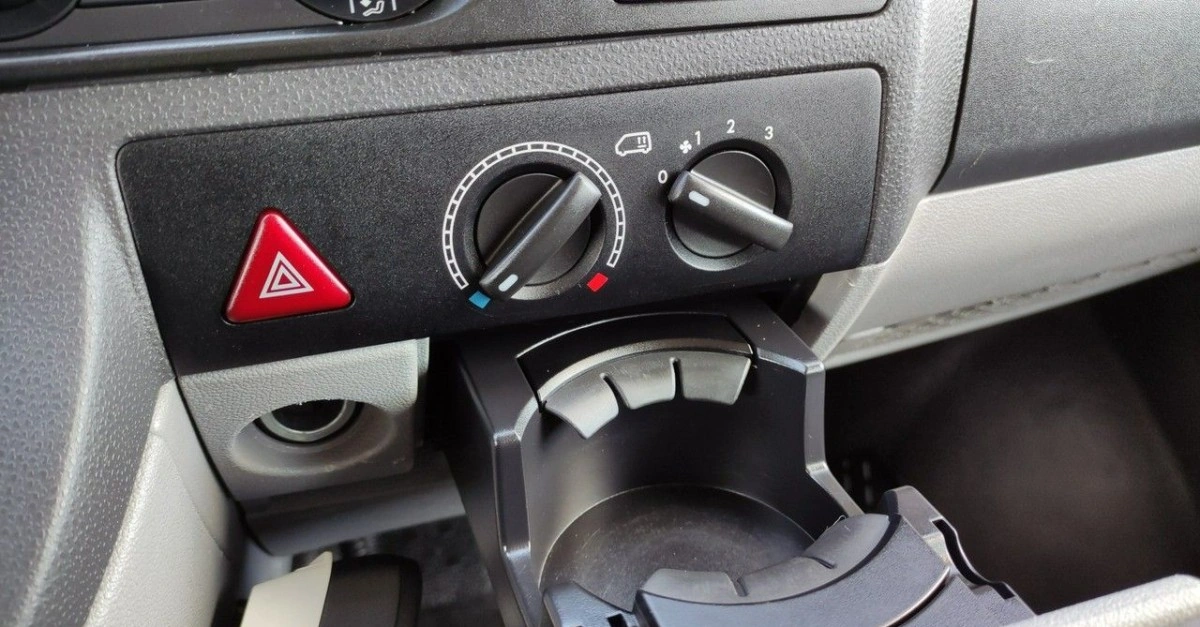 Volkswagen Transporter - Zdjęcie 30