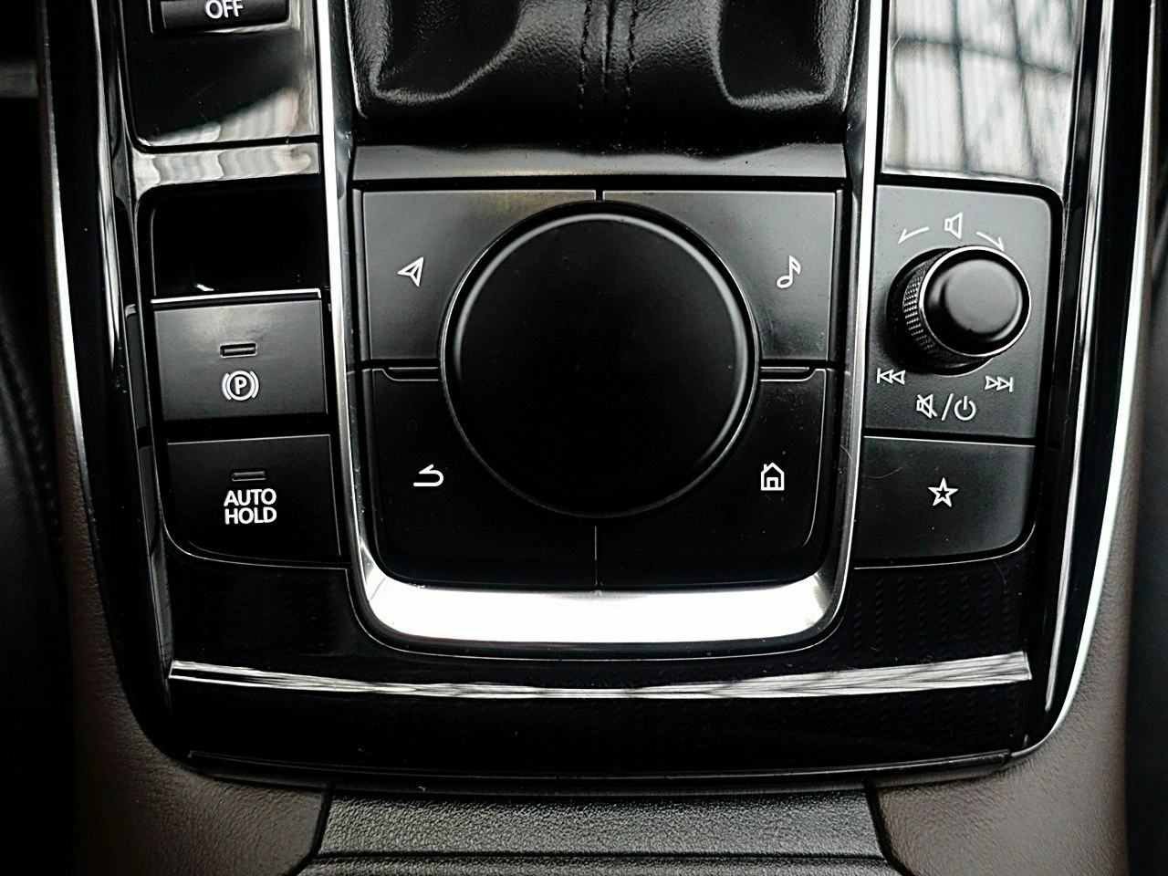 Mazda CX-30 - Zdjęcie 29