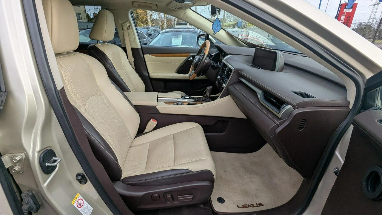 Lexus RX - Zdjęcie 18
