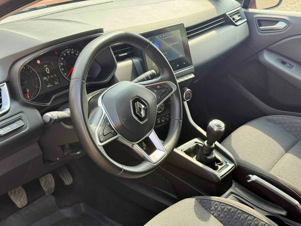 Renault Clio - Zdjęcie 14