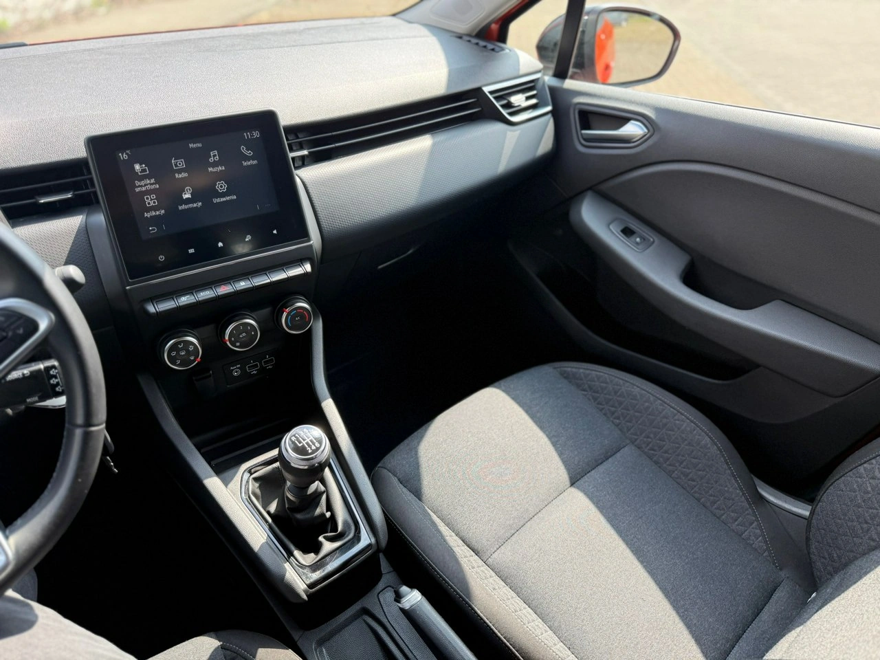 Renault Clio - Zdjęcie 16