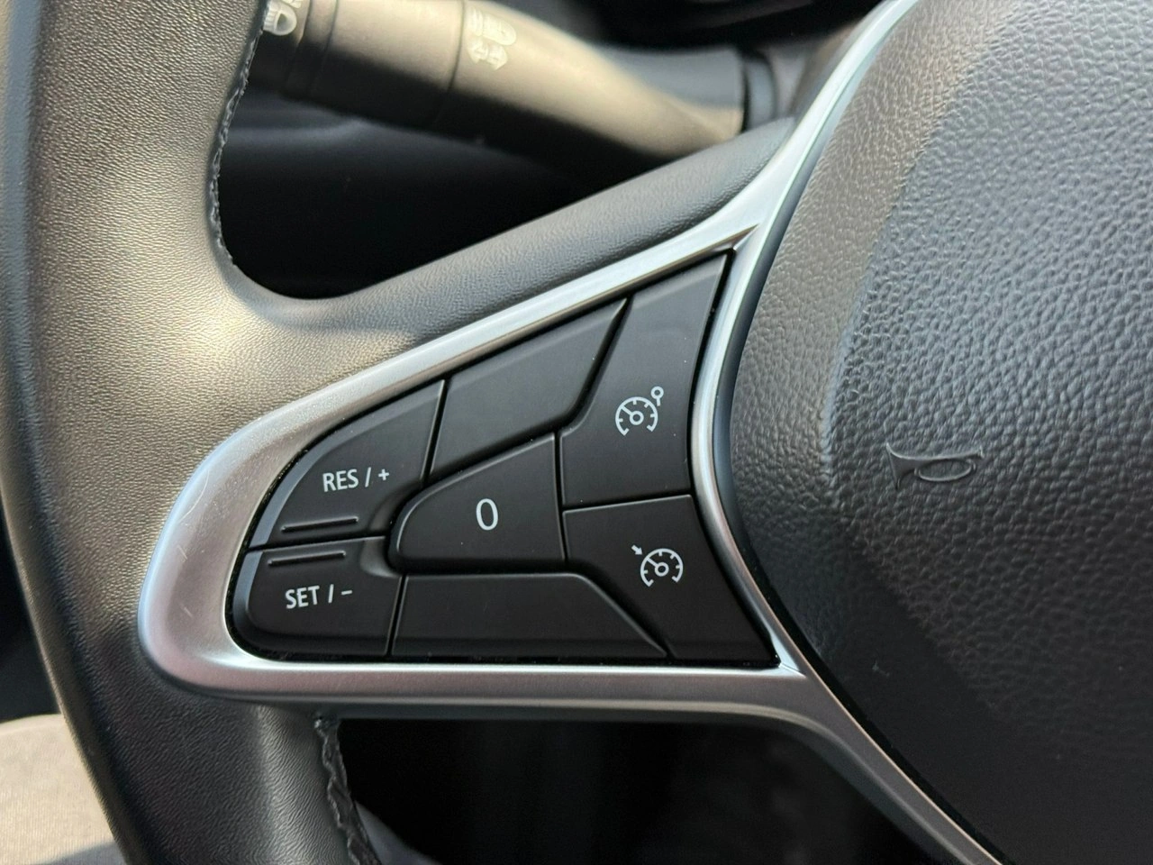 Renault Clio - Zdjęcie 21