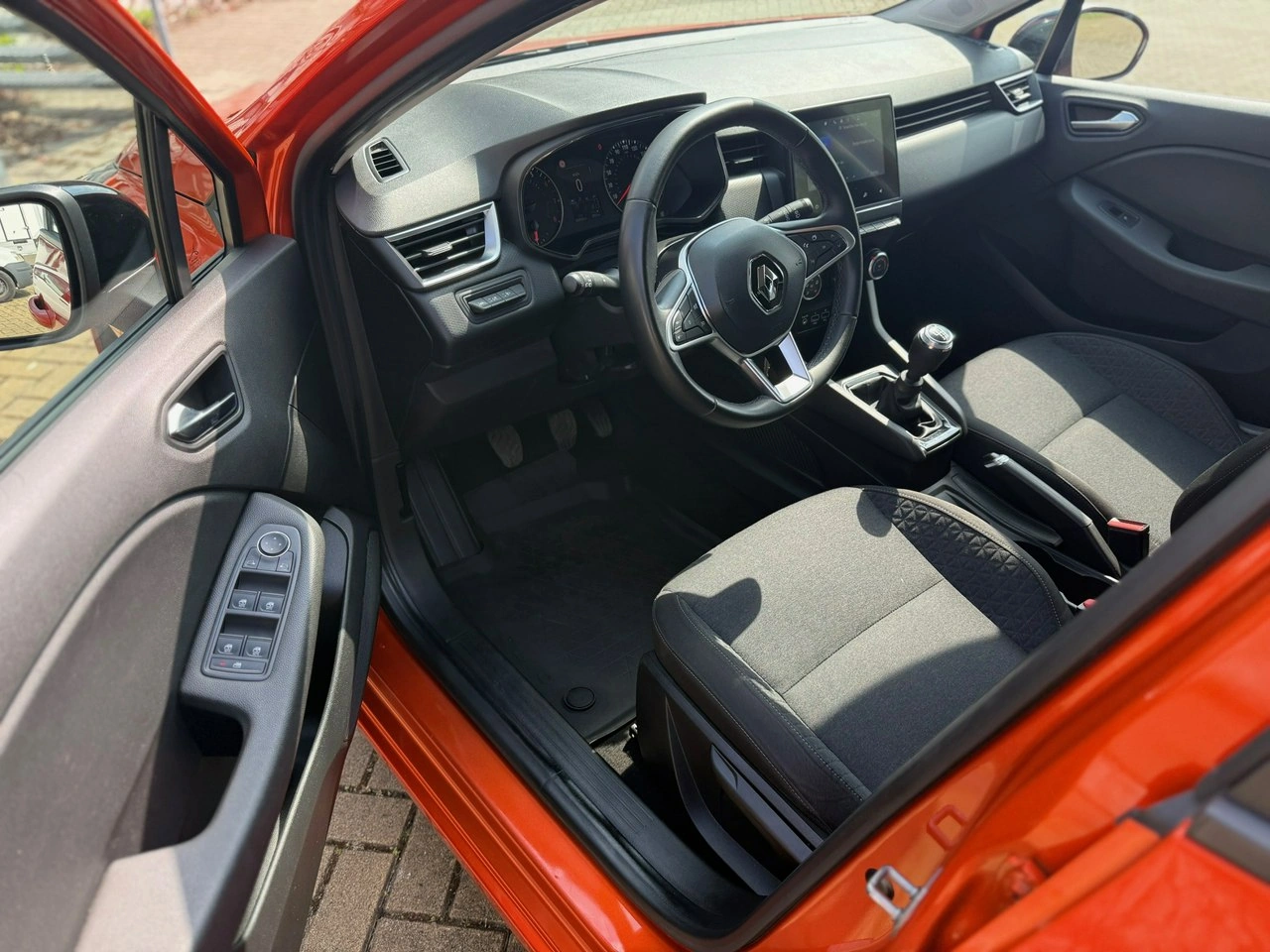 Renault Clio - Zdjęcie 4