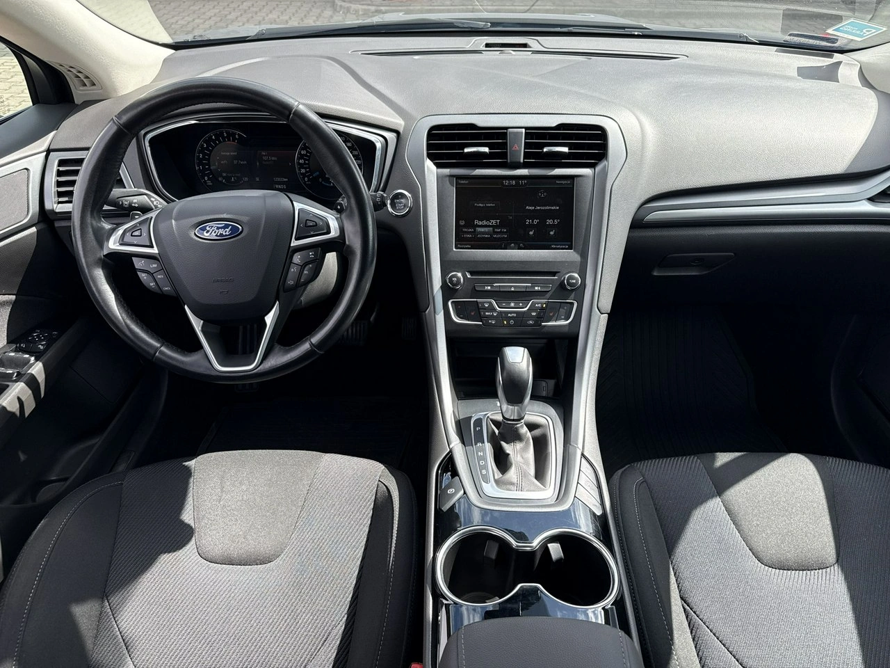 Ford Mondeo - Zdjęcie 12