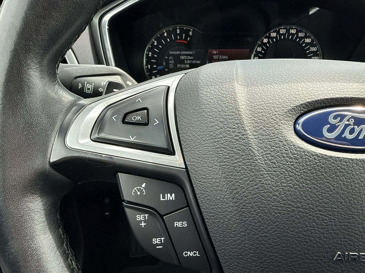 Ford Mondeo - Zdjęcie 13