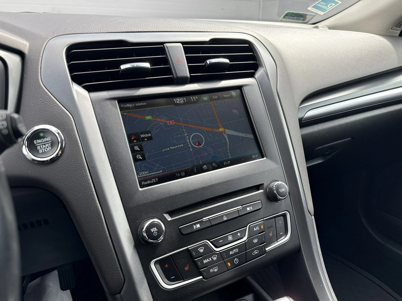 Ford Mondeo - Zdjęcie 21