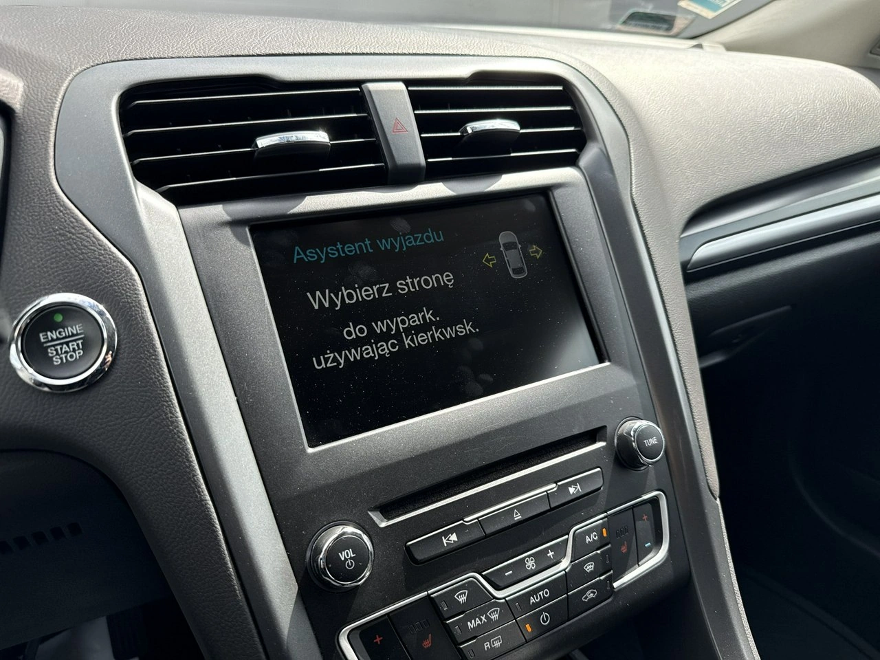 Ford Mondeo - Zdjęcie 23