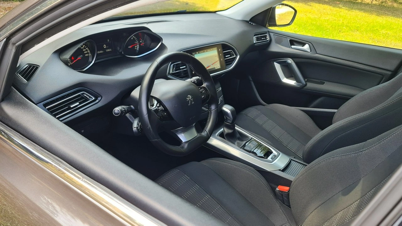 Peugeot 308 SW - Zdjęcie 10