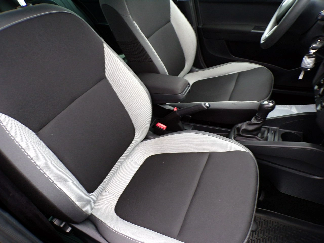 Skoda Fabia - Zdjęcie 22