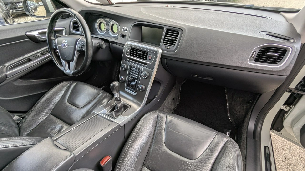 Volvo S60 - Zdjęcie 19