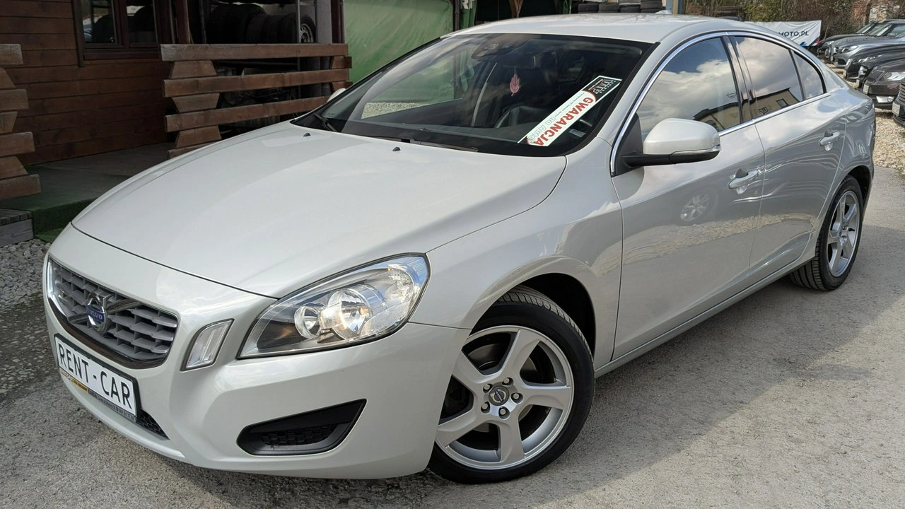 Volvo S60 - Zdjęcie 2