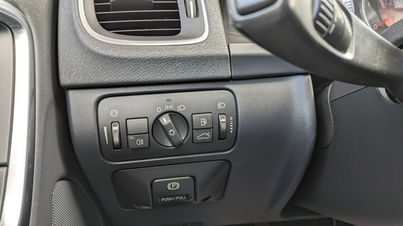 Volvo S60 - Zdjęcie 29