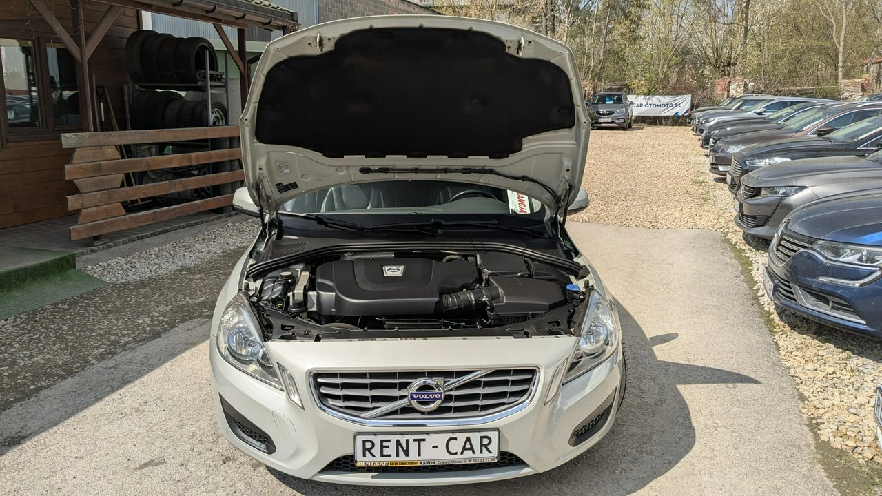 Volvo S60 - Zdjęcie 34