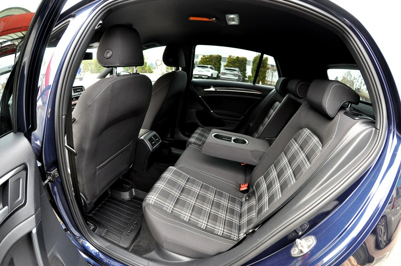 Volkswagen Golf - Zdjęcie 9