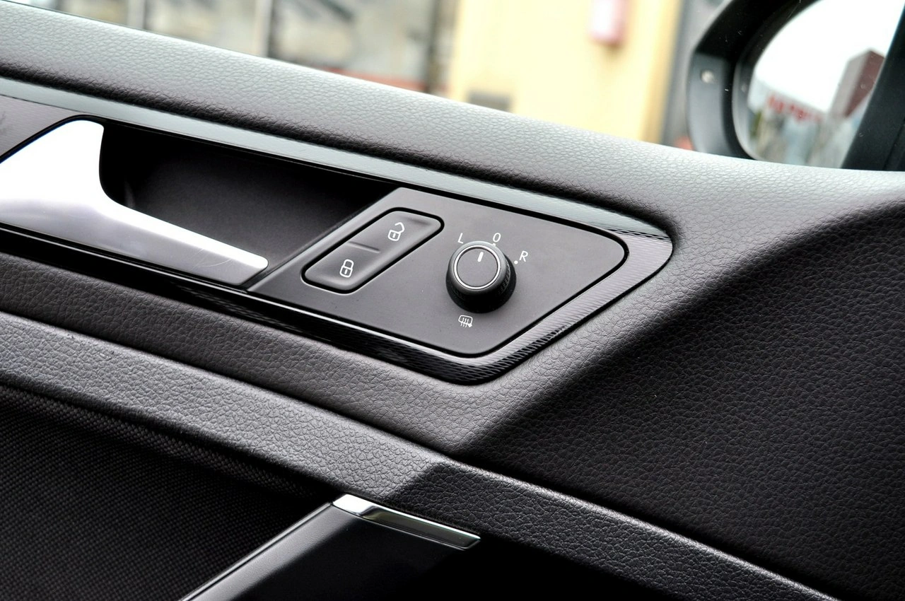 Volkswagen Golf - Zdjęcie 17