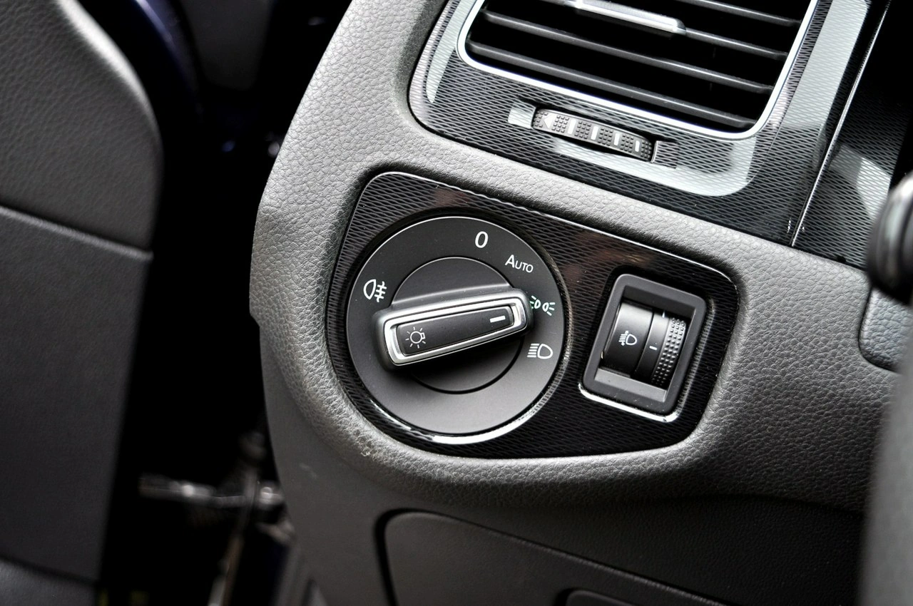 Volkswagen Golf - Zdjęcie 18