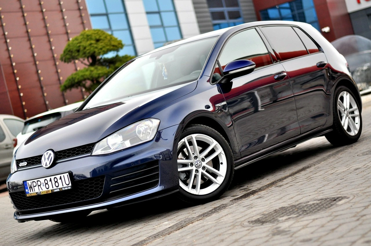 Volkswagen Golf - Zdjęcie 1