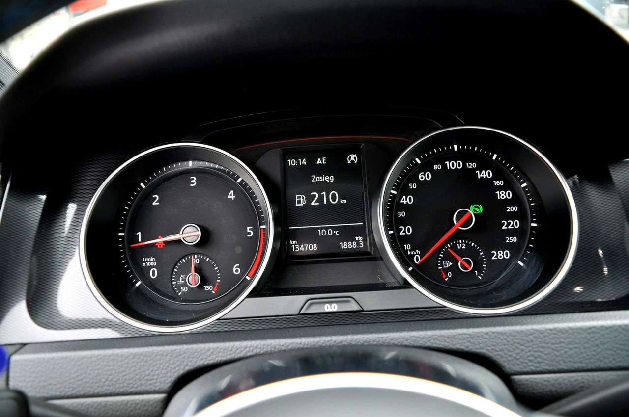 Volkswagen Golf - Zdjęcie 19