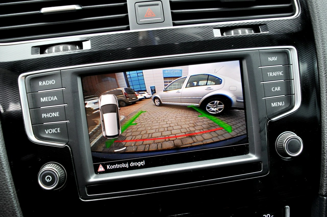 Volkswagen Golf - Zdjęcie 23